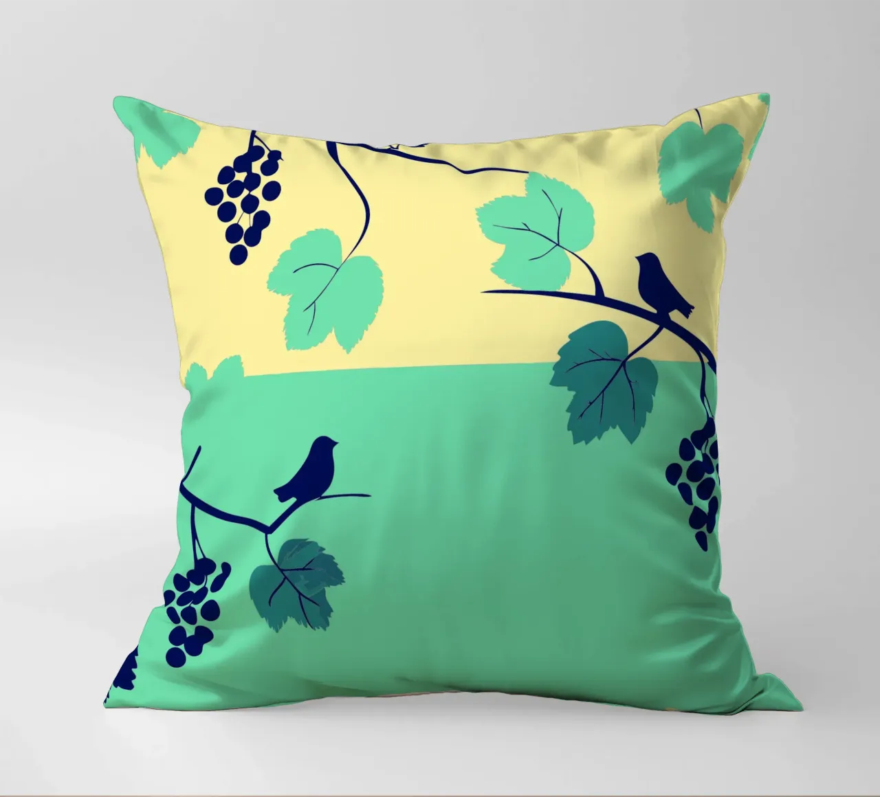 Albero dell'uva e uccello cuscino da TODAY'S SHOP