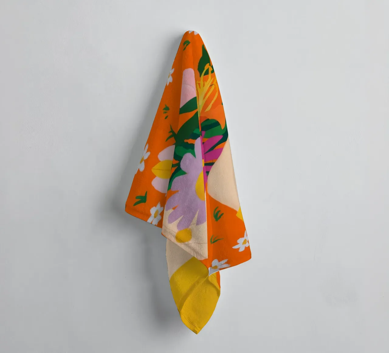 Mani dell'amore floreale asciugamano da bagno da Petal Canvas