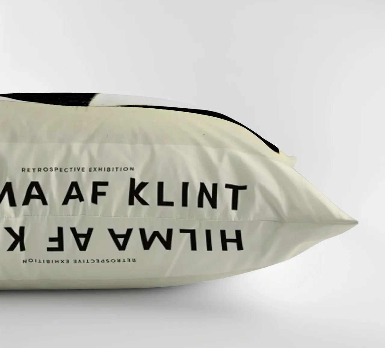 Hilma af Klint - The Current Standpoint of the Mahatmas cuscino da Vintage by JUNIQE