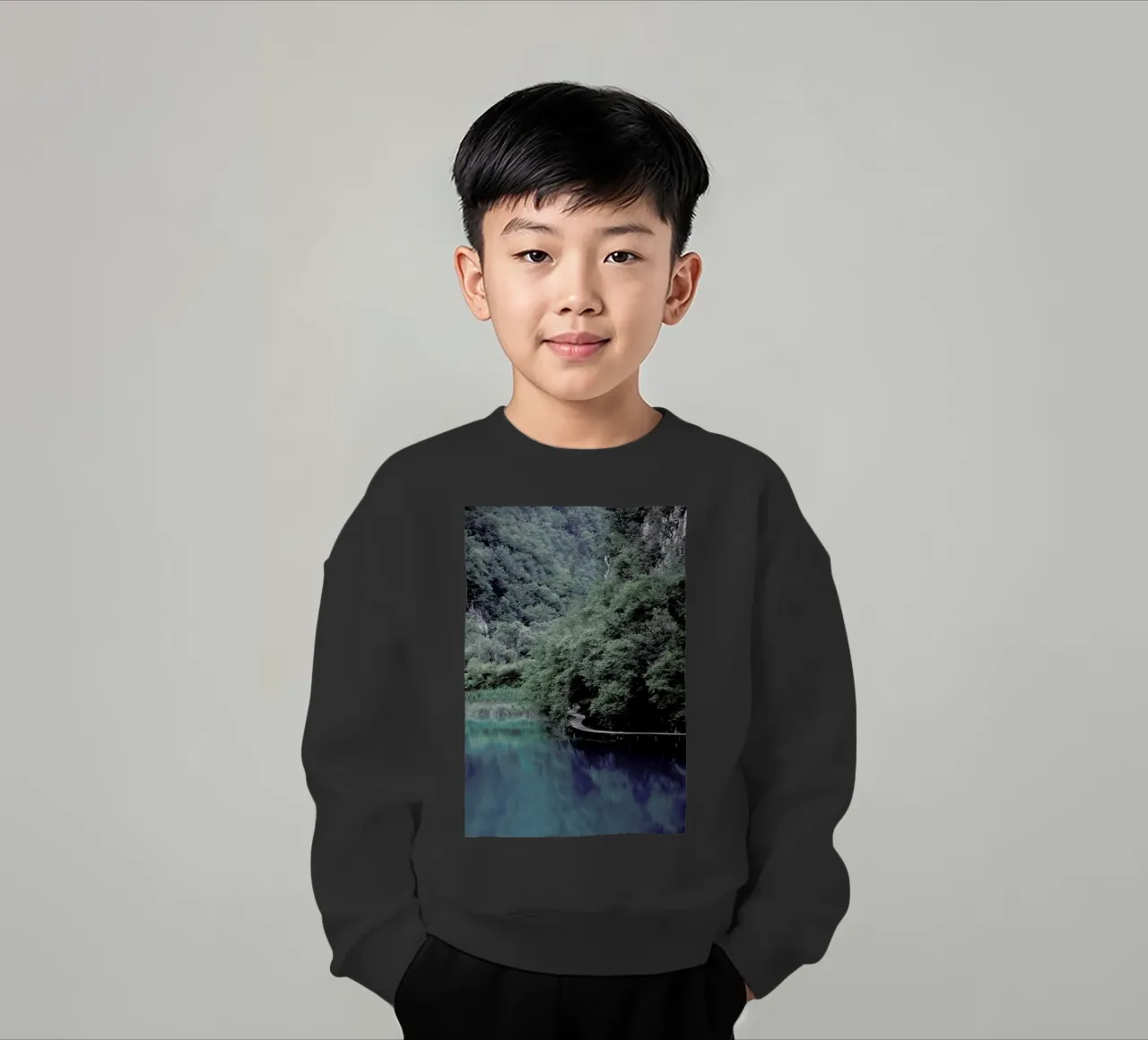 The Path under Trees felpa bambino da Studio Nahili