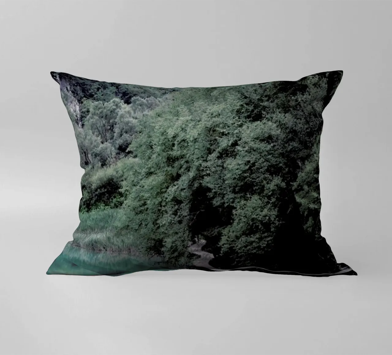 The Path under Trees cuscino da Studio Nahili