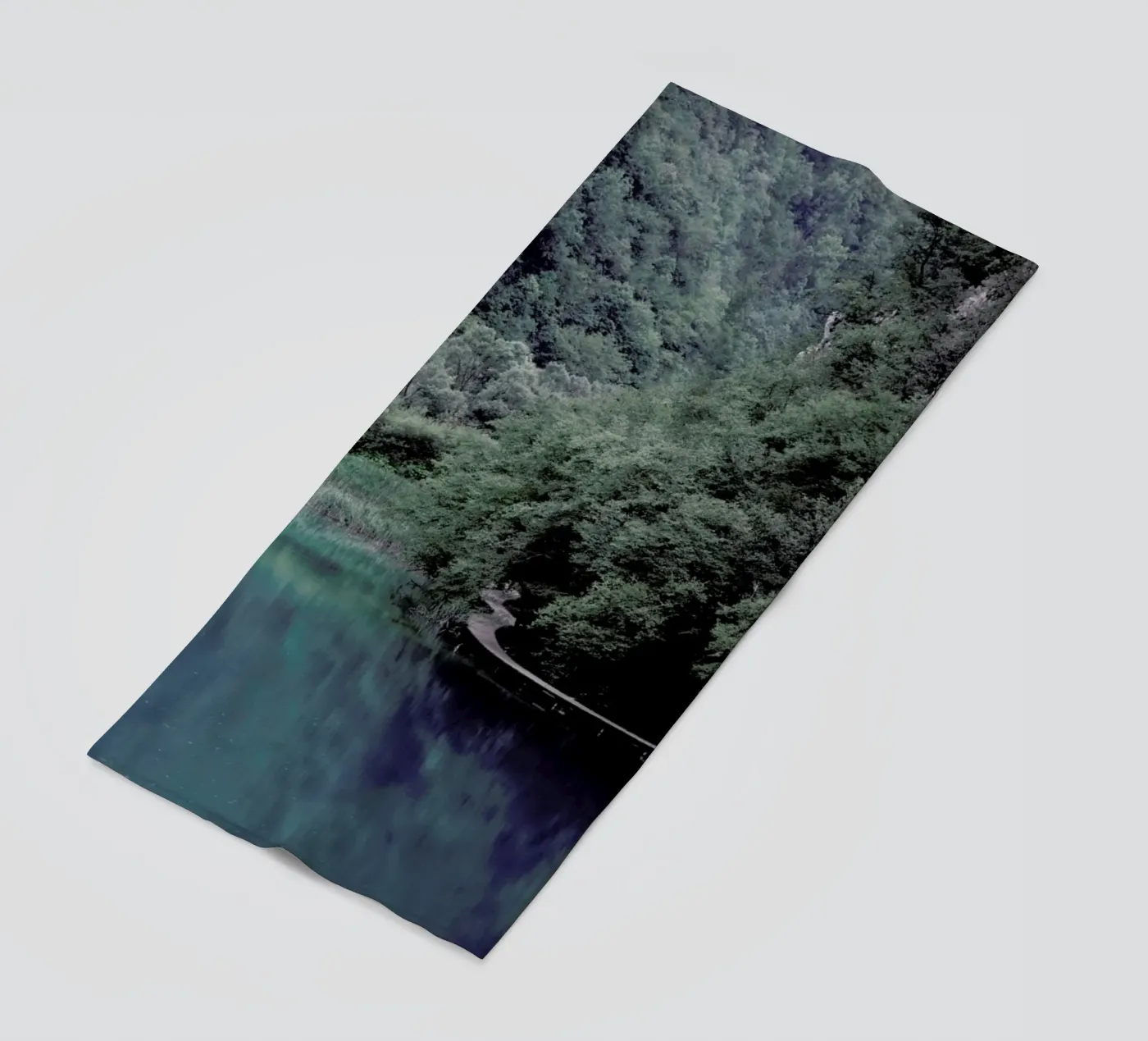 The Path under Trees telo mare da Studio Nahili