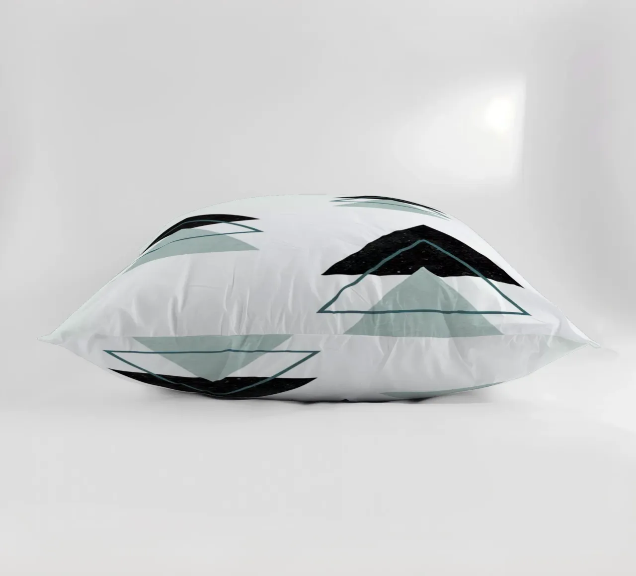 Art Deco Christmas Trees cuscino da daylight design studio