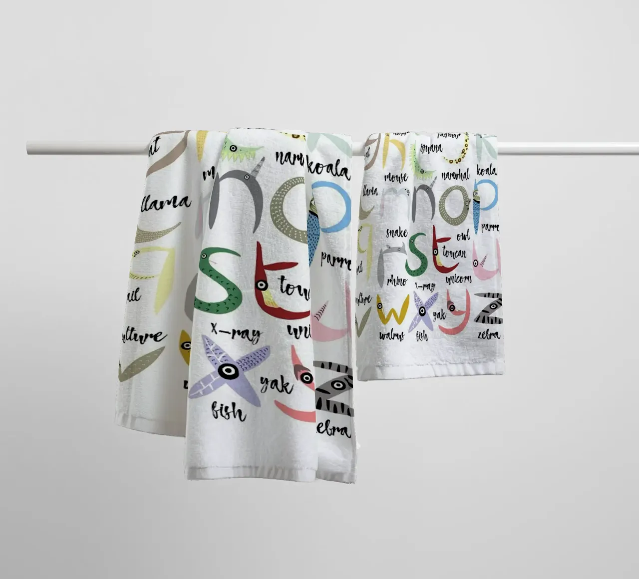 Animal Alphabet Handtuch von Lora O'Callaghan