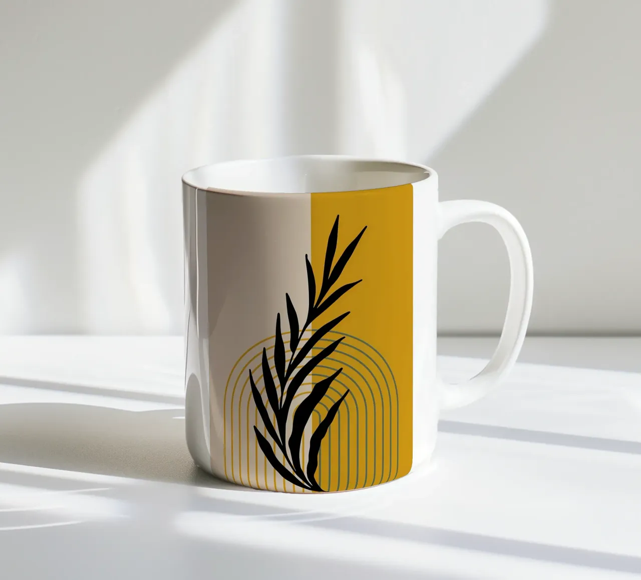 linee di foglie di piante archi curve geometria tazza in ceramica da Janine P McGuire