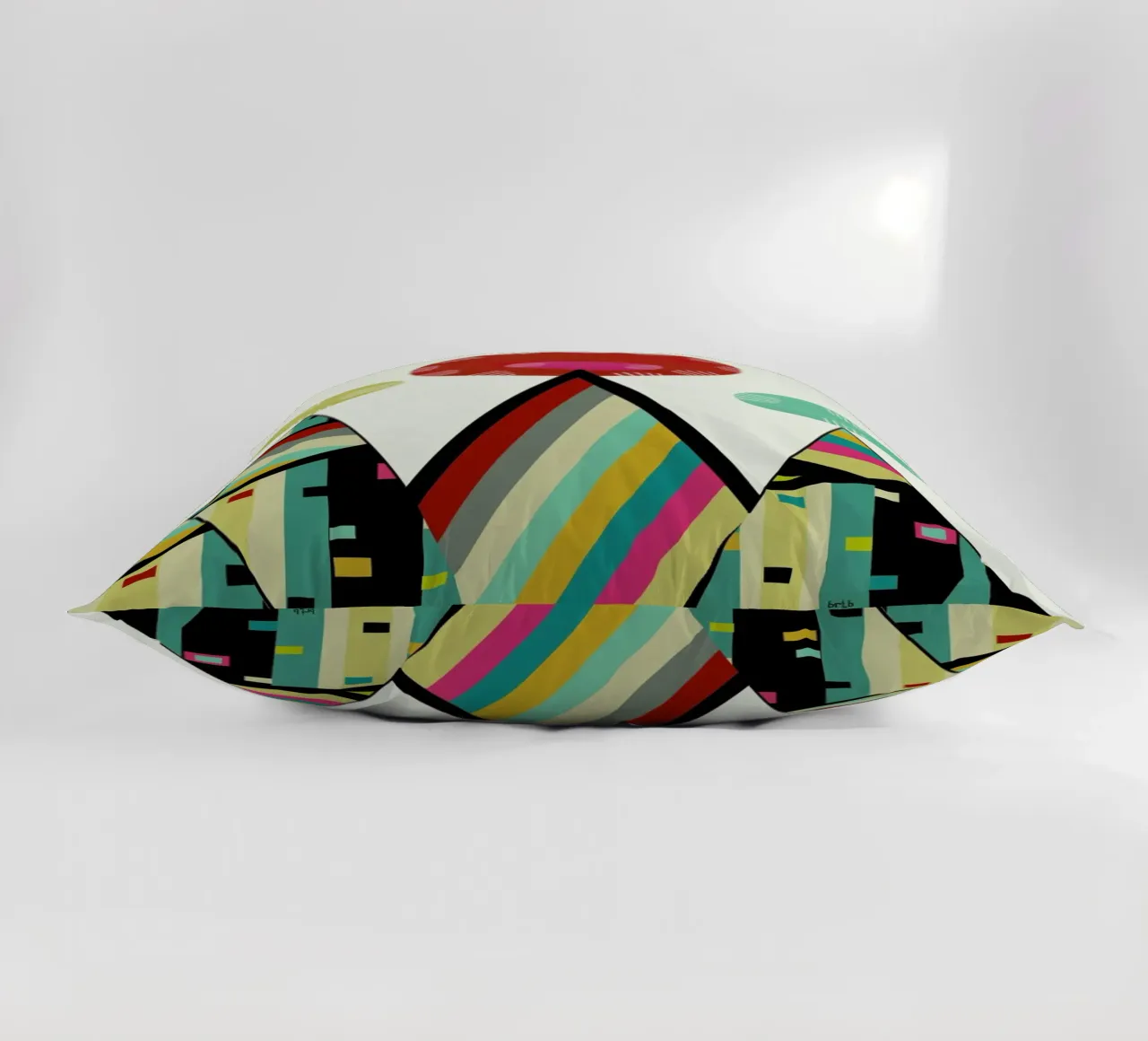 tribe cuscino da Brian Buckley