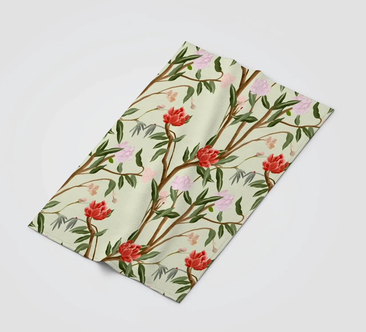 Chinoiserie red flowers trees traditional floral pattern coperta in pile da mysteriouscoco