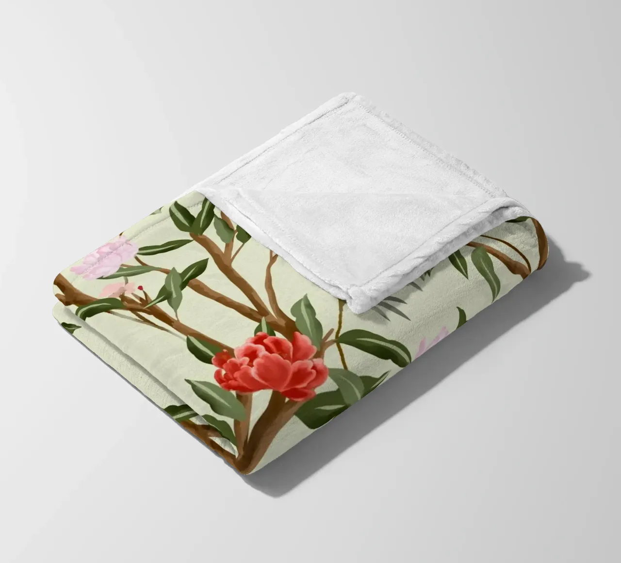 Chinoiserie red flowers trees traditional floral pattern coperta in pile da mysteriouscoco
