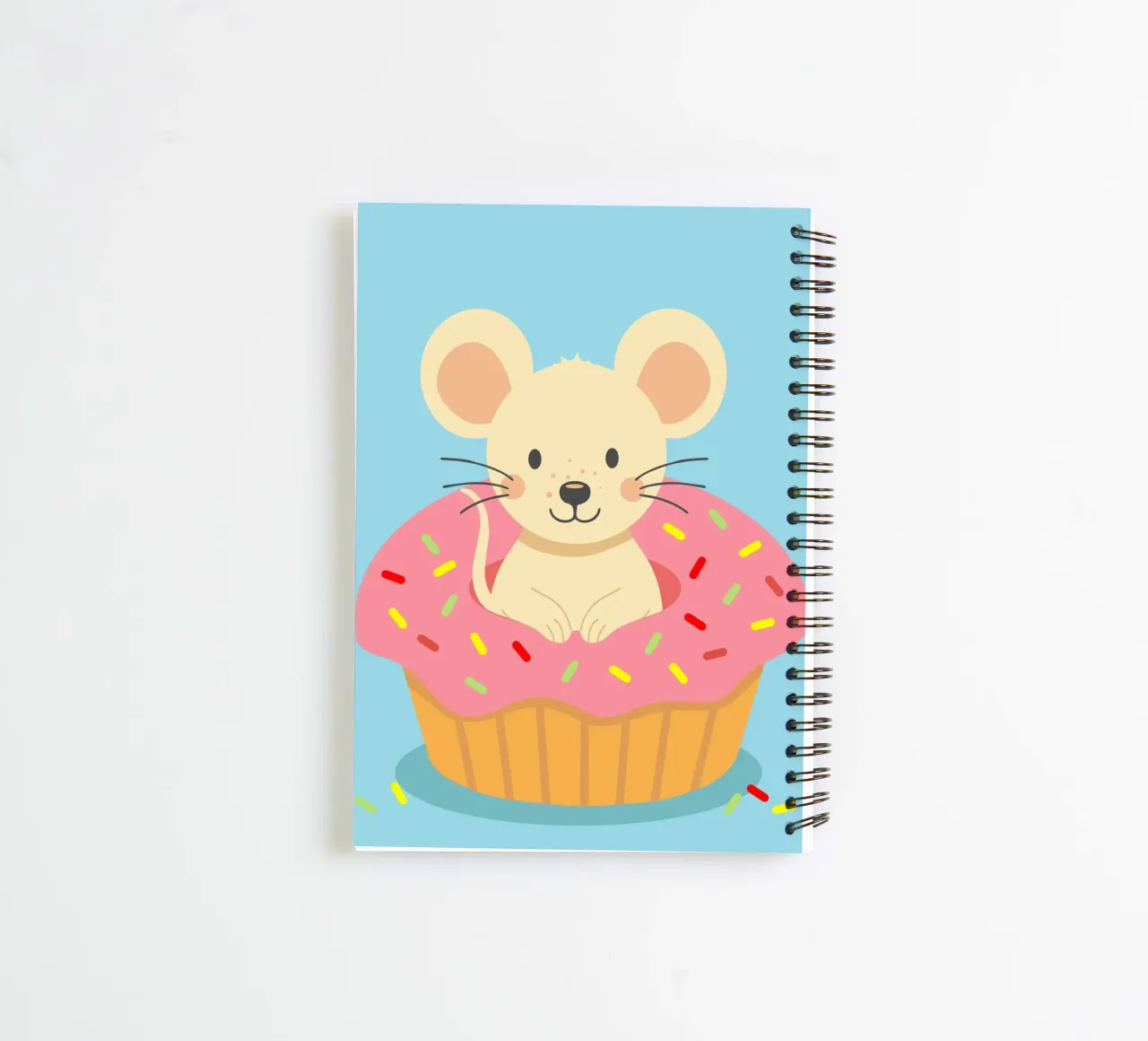 Douce souris dans un cupcake - Design ludique pour les gourmands carnet à spirale de namosh