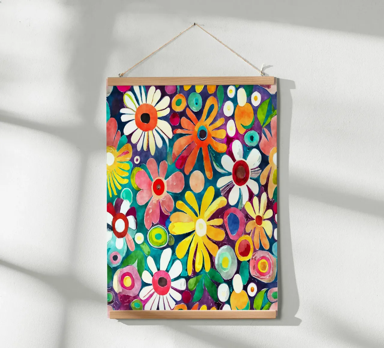 Margherite divertenti poster con telaio in alluminio da Botanical Pattern House