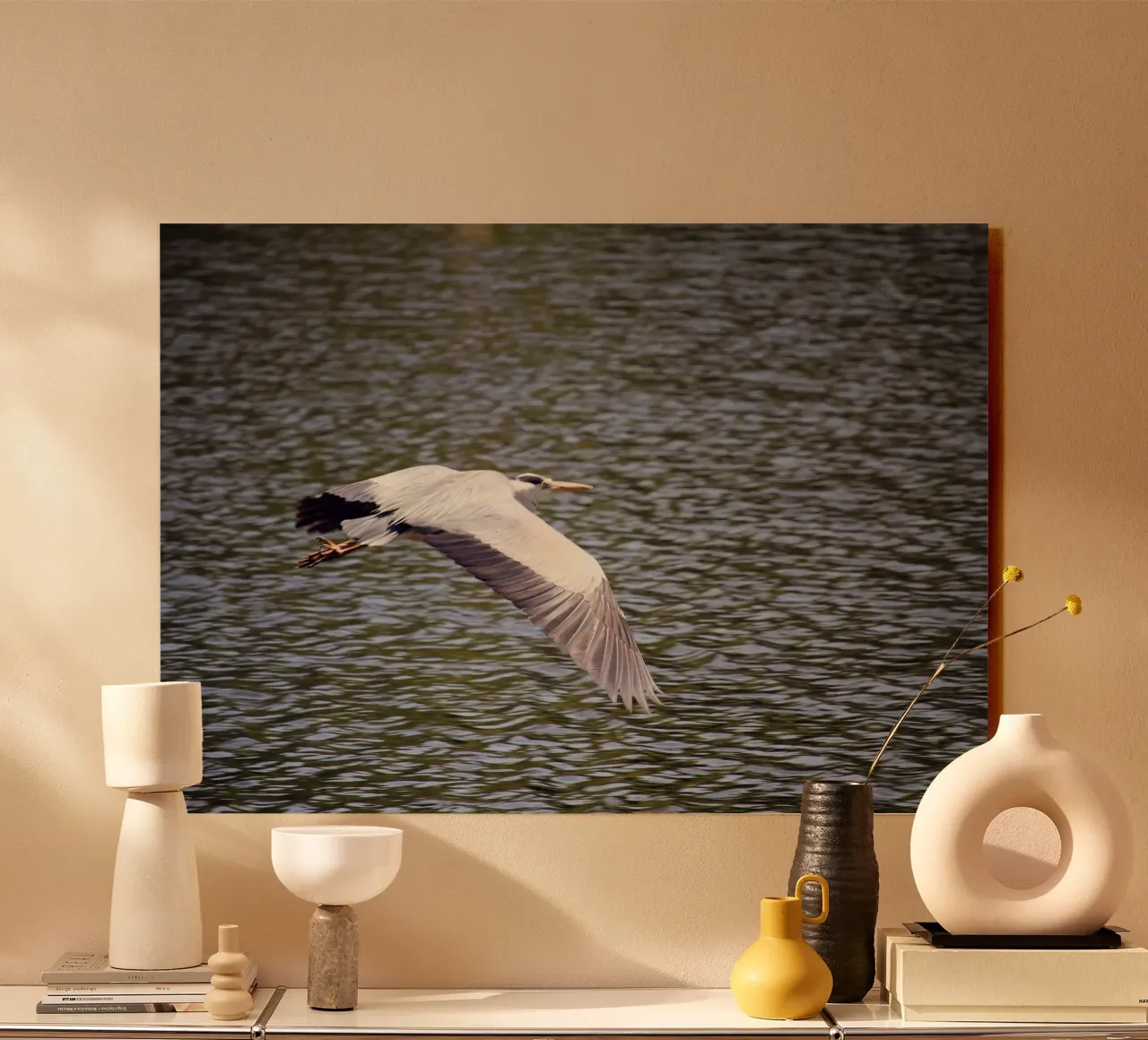Airone in volo sull'acqua plexiglass da Jack C Photography
