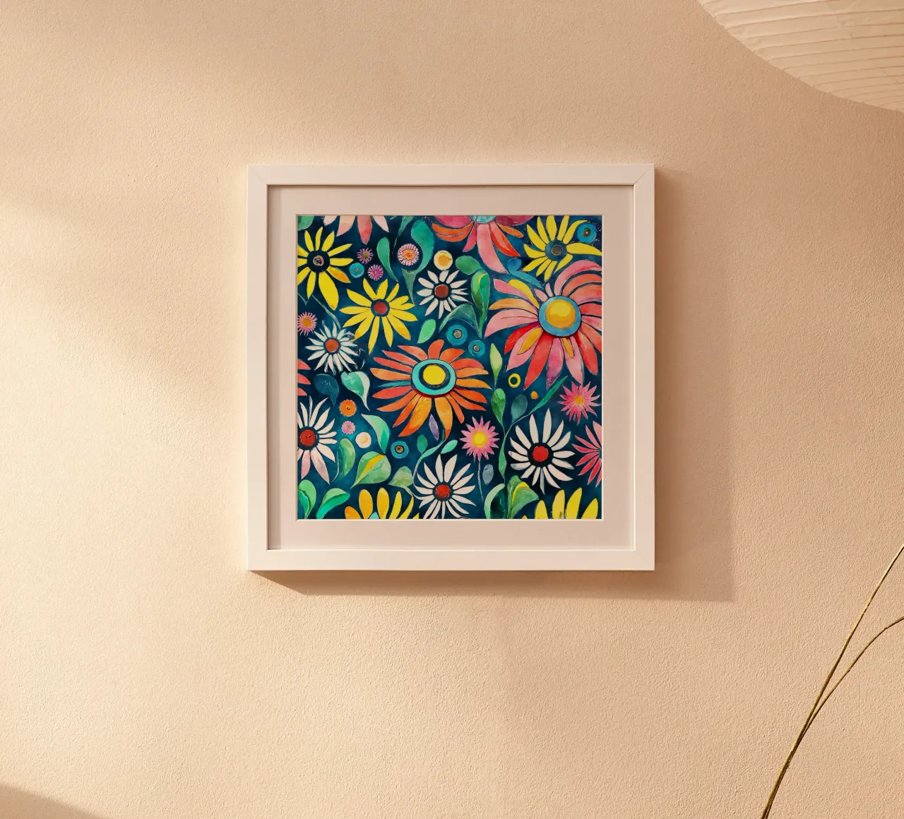 Margherite divertenti poster con telaio in legno da Botanical Pattern House
