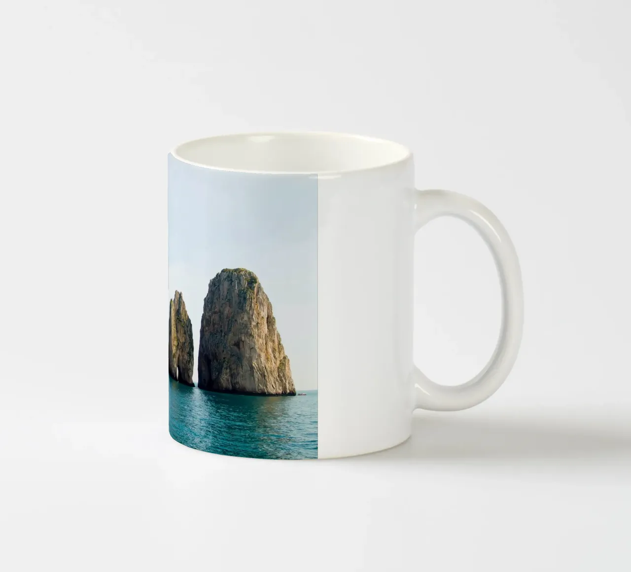 Capri Eiland, Italië Print, Reisposter, Europa Print keramische mok van TheTravelClub