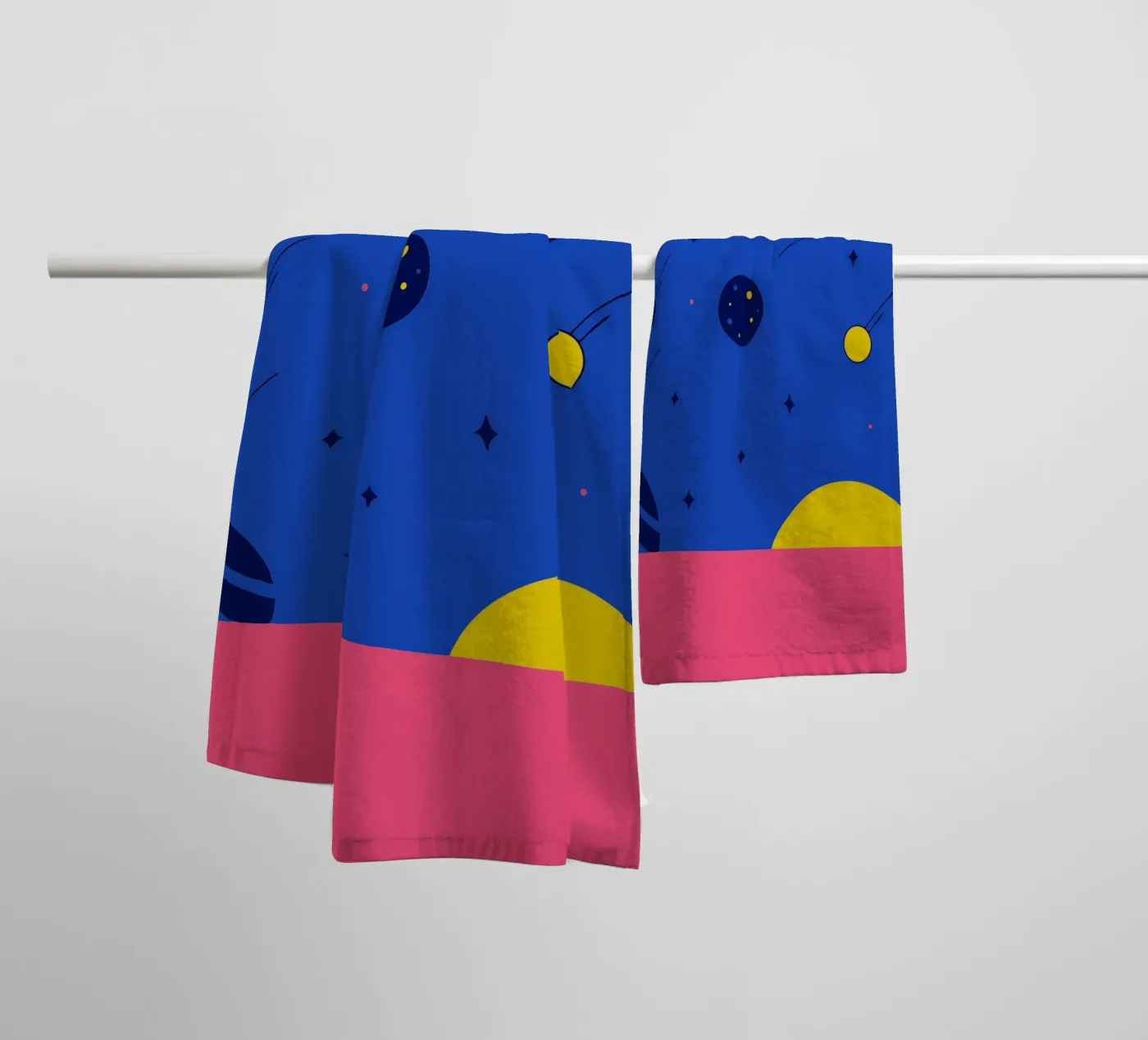 Planets towel by TODAY'S SHOP