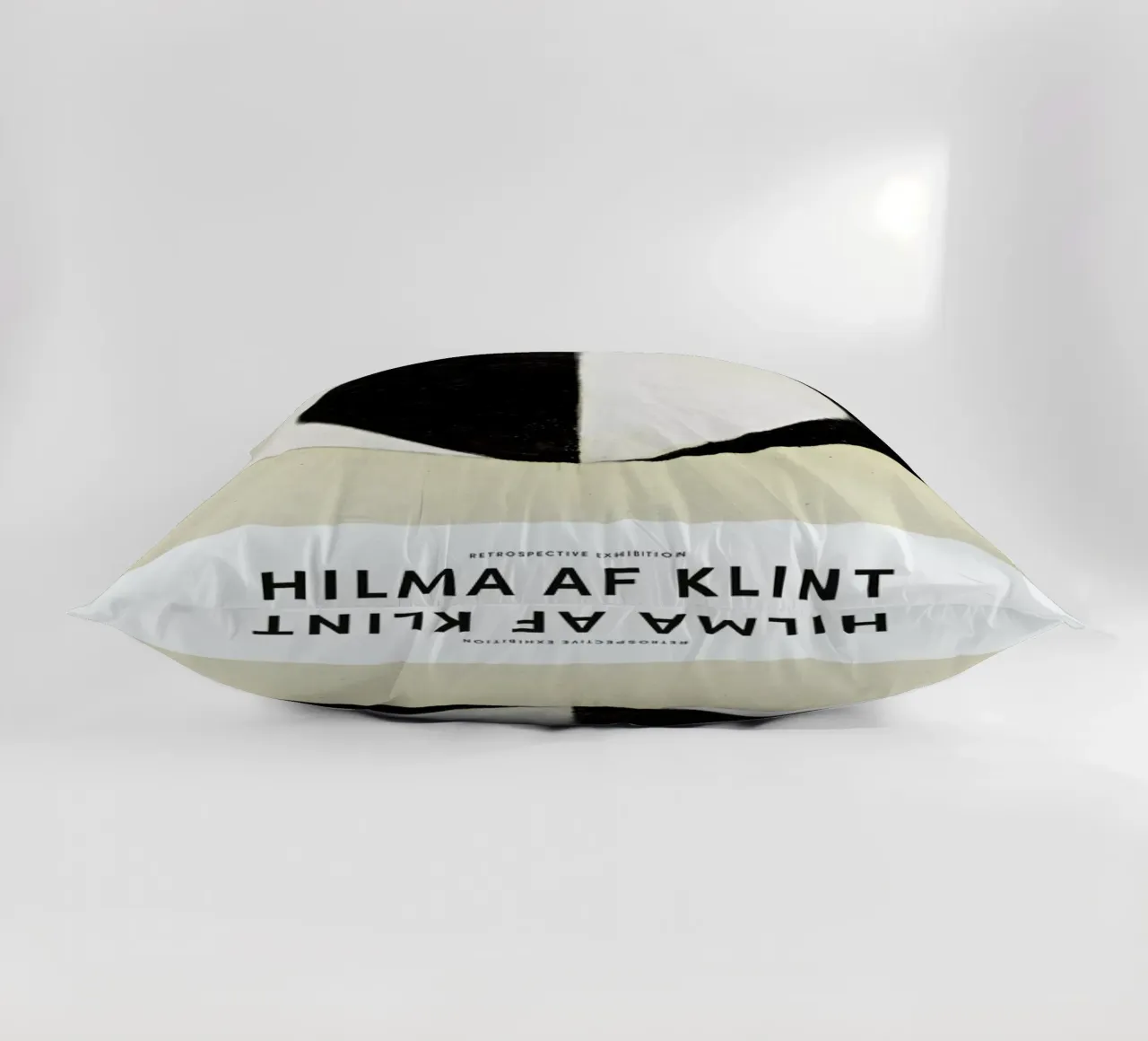 Hilma af Klint - The Current Standpoint of the Mahatmas II cuscino da Vintage by JUNIQE