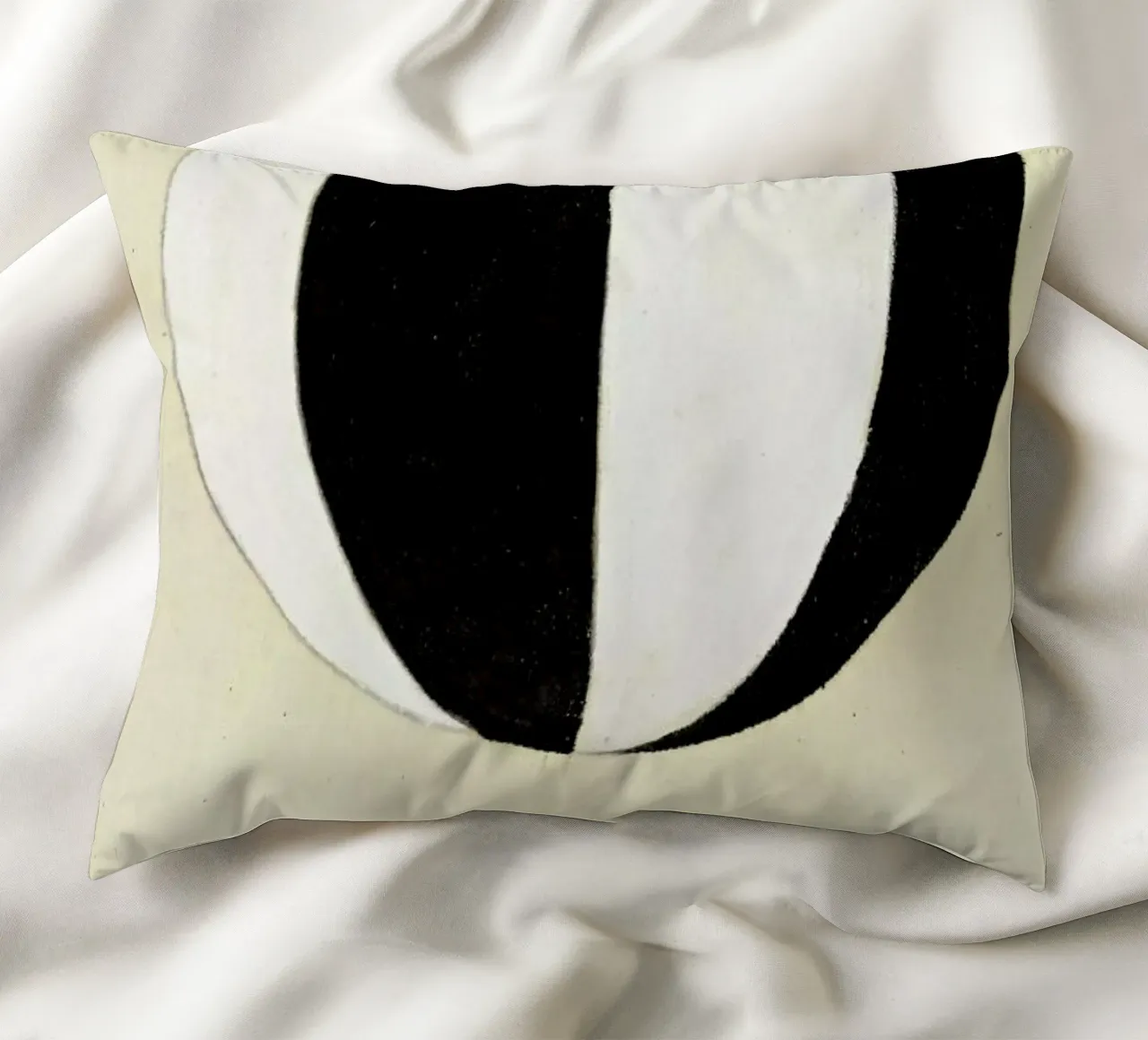 Hilma af Klint - The Current Standpoint of the Mahatmas II cuscino da Vintage by JUNIQE