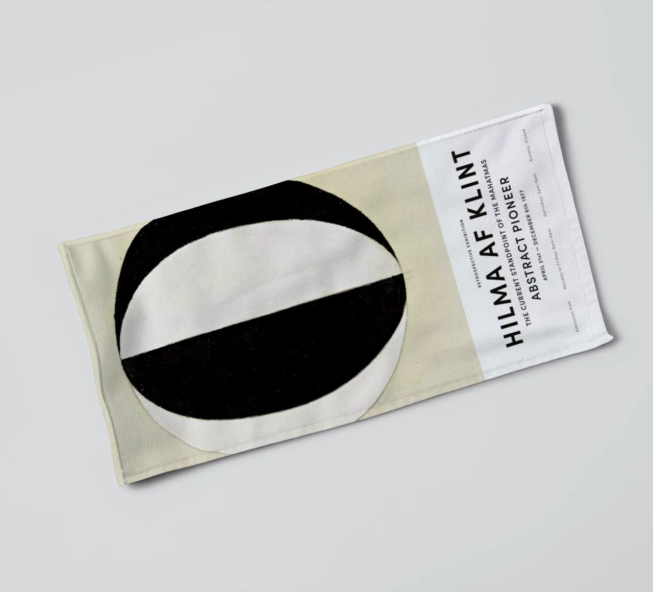 Hilma af Klint - The Current Standpoint of the Mahatmas II asciugamano da bagno da Vintage by JUNIQE