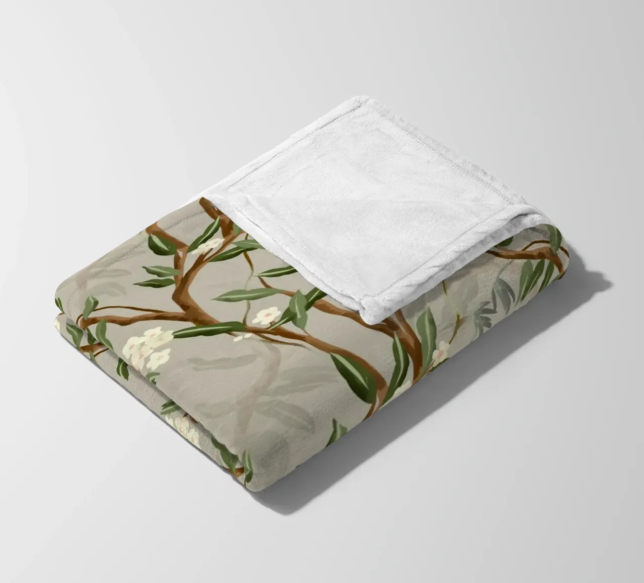 Chinoiserie branches and small white flowers pattern handpai coperta in pile da mysteriouscoco