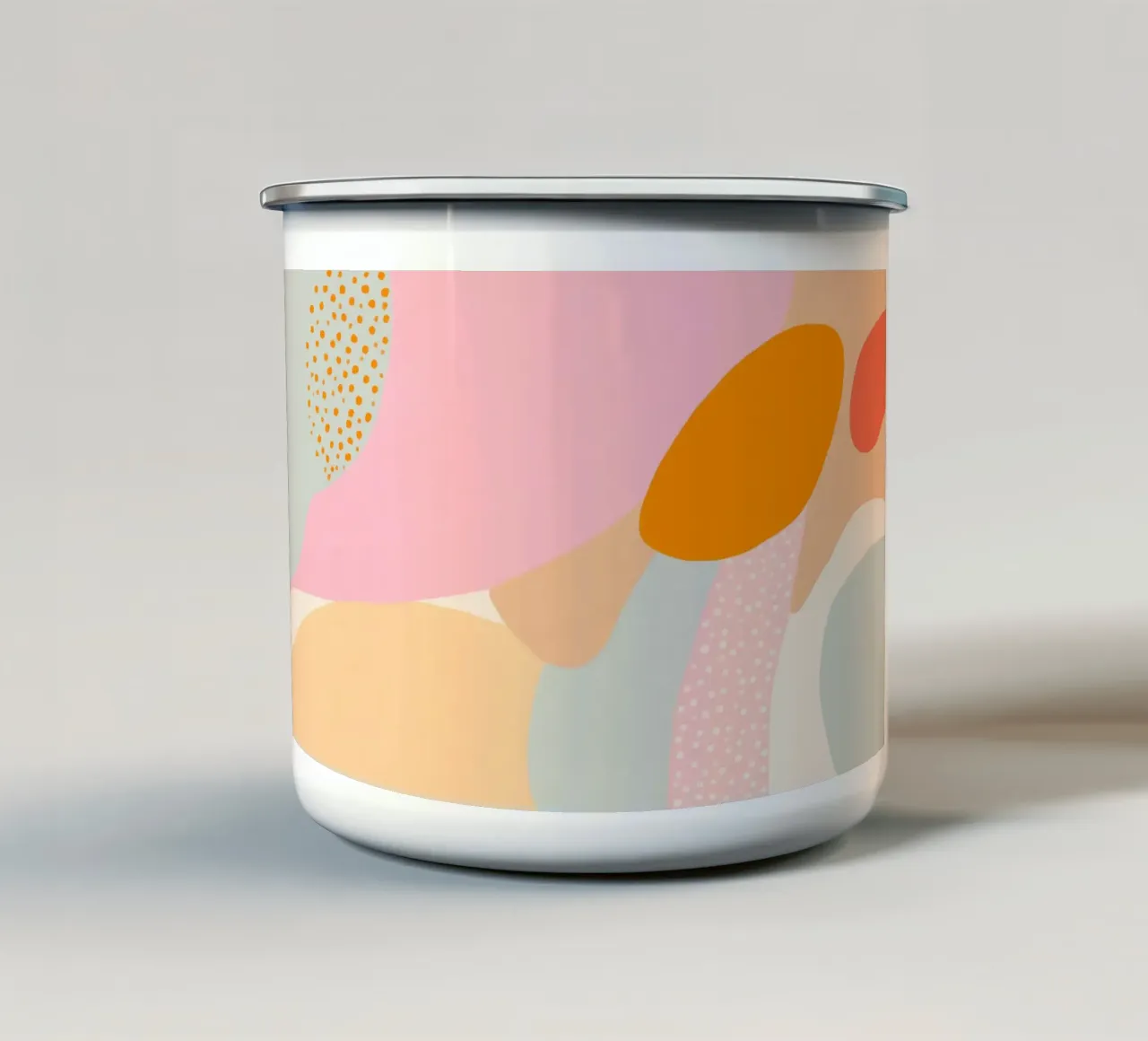 Sommerliche Kleckse Emaille Tasse von Carinaprint