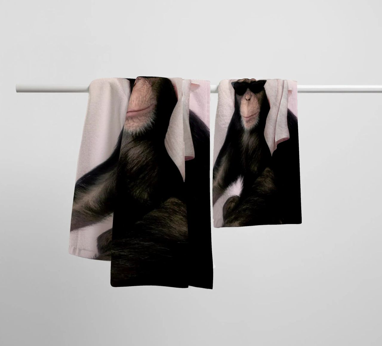 Chimp toalla de baño de Paul Fuentes Design