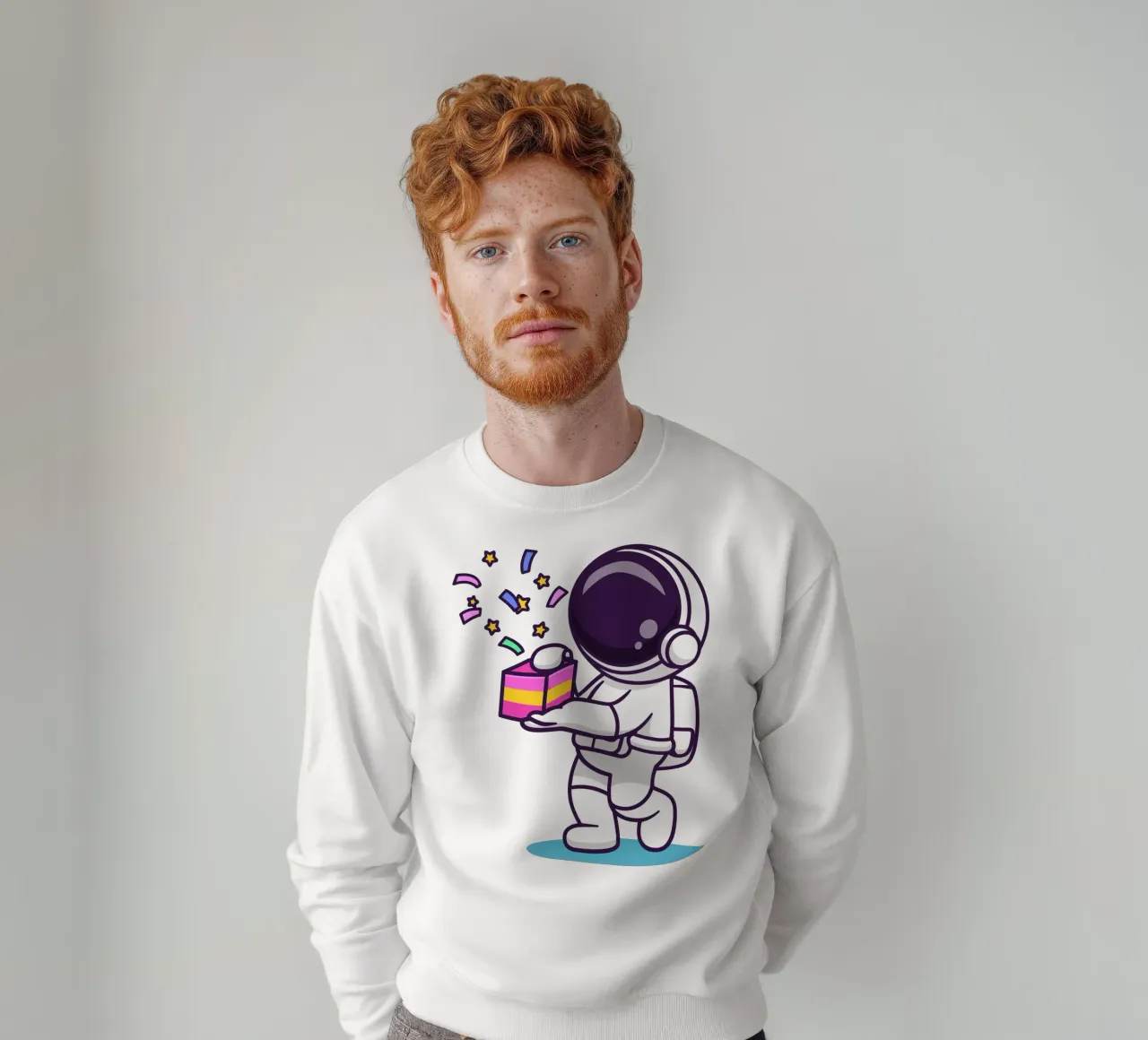 Simpatico astronauta con in mano una confezione regalo felpa da brockcon Shop