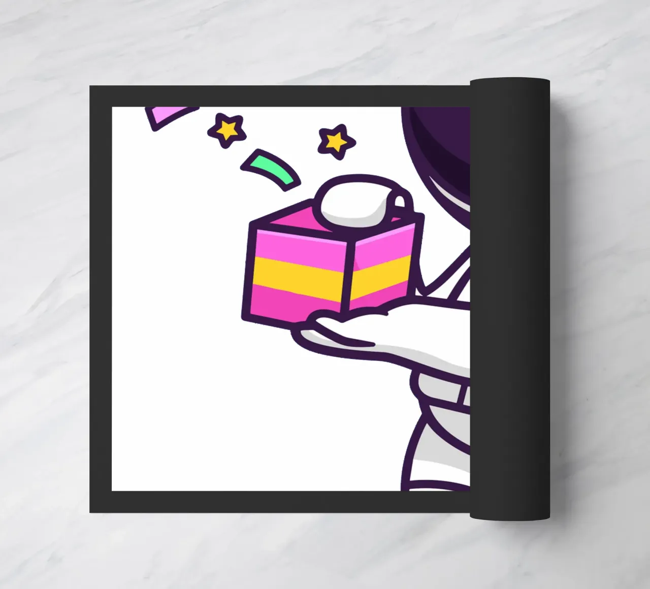 Simpatico astronauta con in mano una confezione regalo zerbino da brockcon Shop