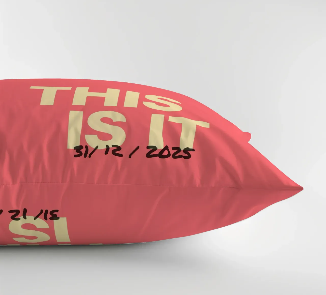 Manifesto "This Is It" - datato individualmente cuscino da FRAMELY