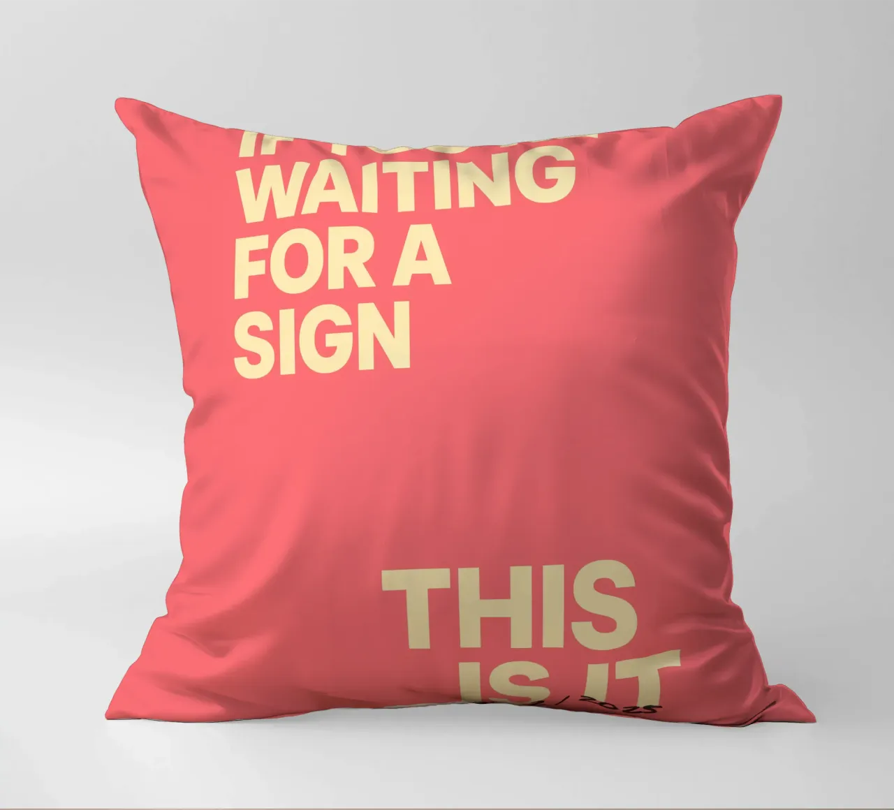 Manifesto "This Is It" - datato individualmente cuscino da FRAMELY