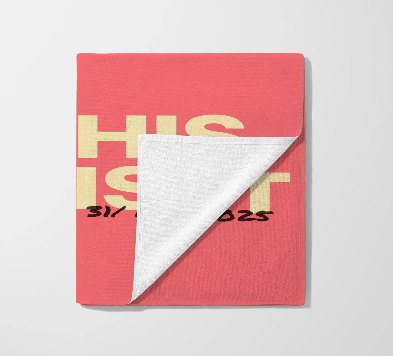 Manifesto "This Is It" - datato individualmente telo mare da FRAMELY