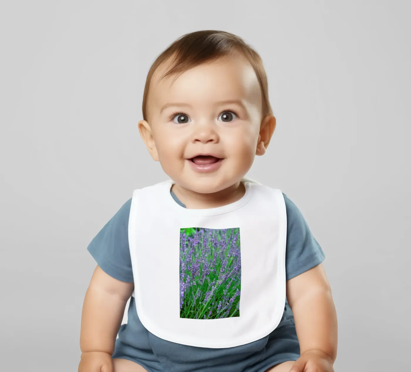 Lavender Babylätzchen von Curious Collections by Marielle Leenders