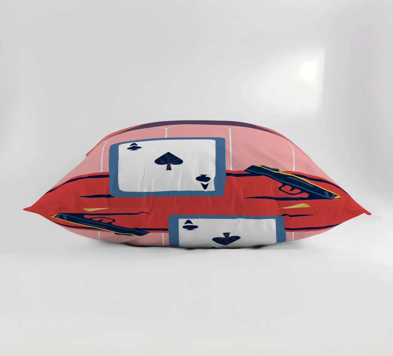 Pistole e carte cuscino da TODAY'S SHOP