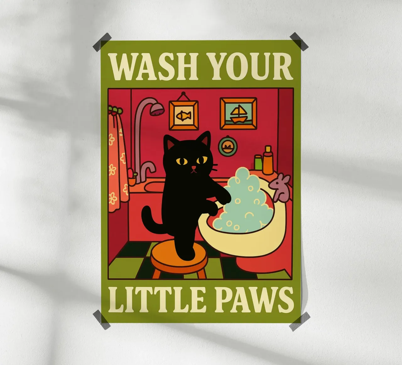 Gatto che si lava le zampe - Arte da bagno divertente poster con telaio in alluminio da the gindils