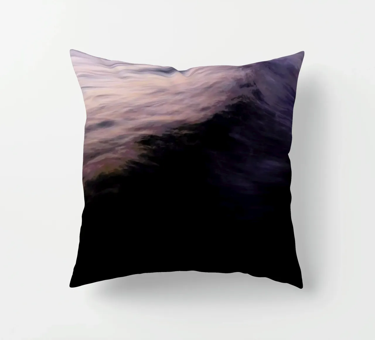 The Uniqueness of Waves XVII cuscino da Tal Paz-Fridman