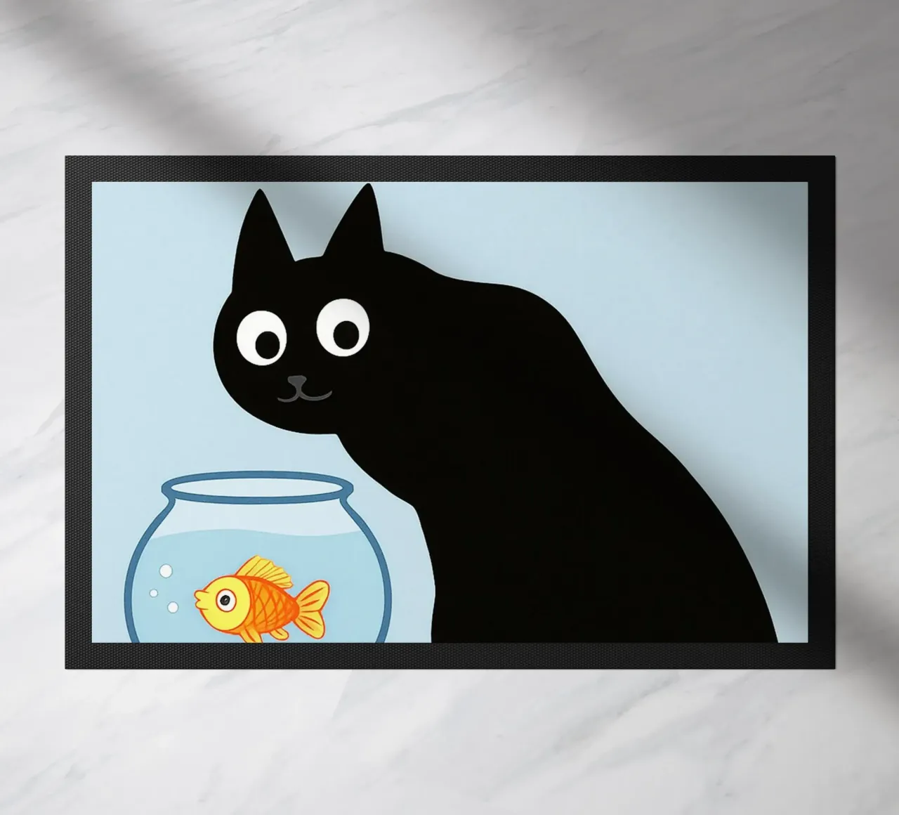 Chat regardant dans un bocal à poisson en or paillasson de the gindils