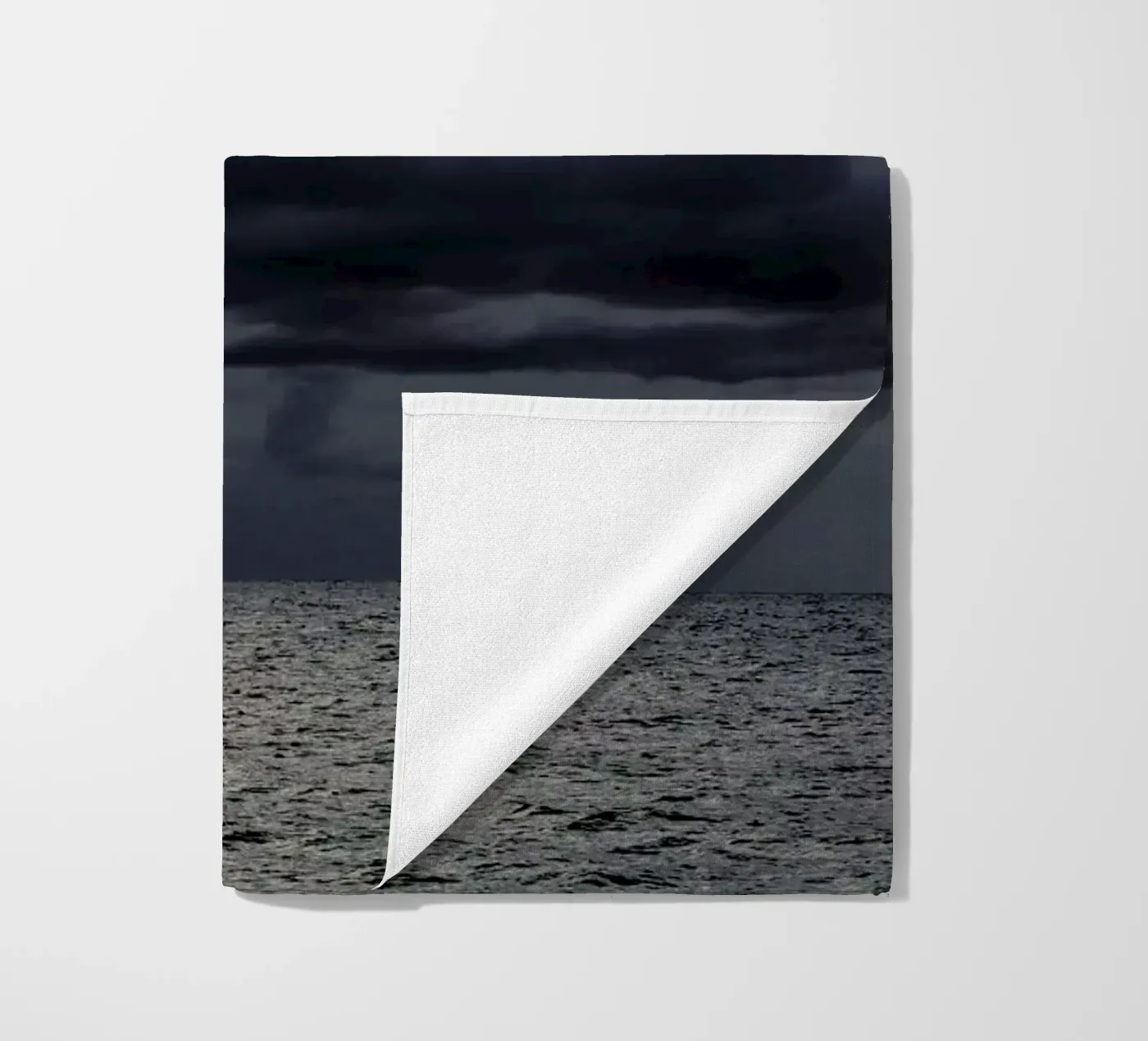 Seaside #8 telo mare da Tal Paz-Fridman