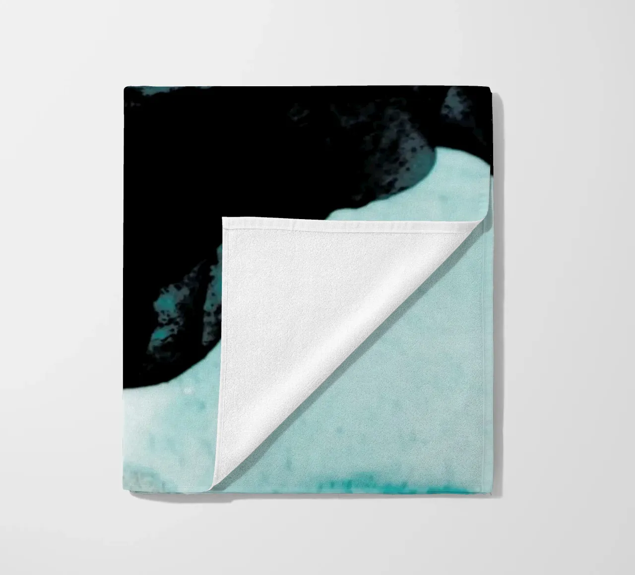 Abstract Forest 2 of 3 Strandtuch von Studio Nahili