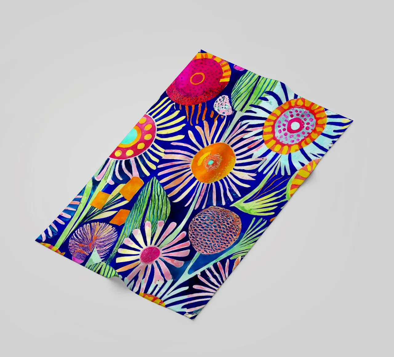 Funky paardenbloemen strandhanddoek van Botanical Pattern House