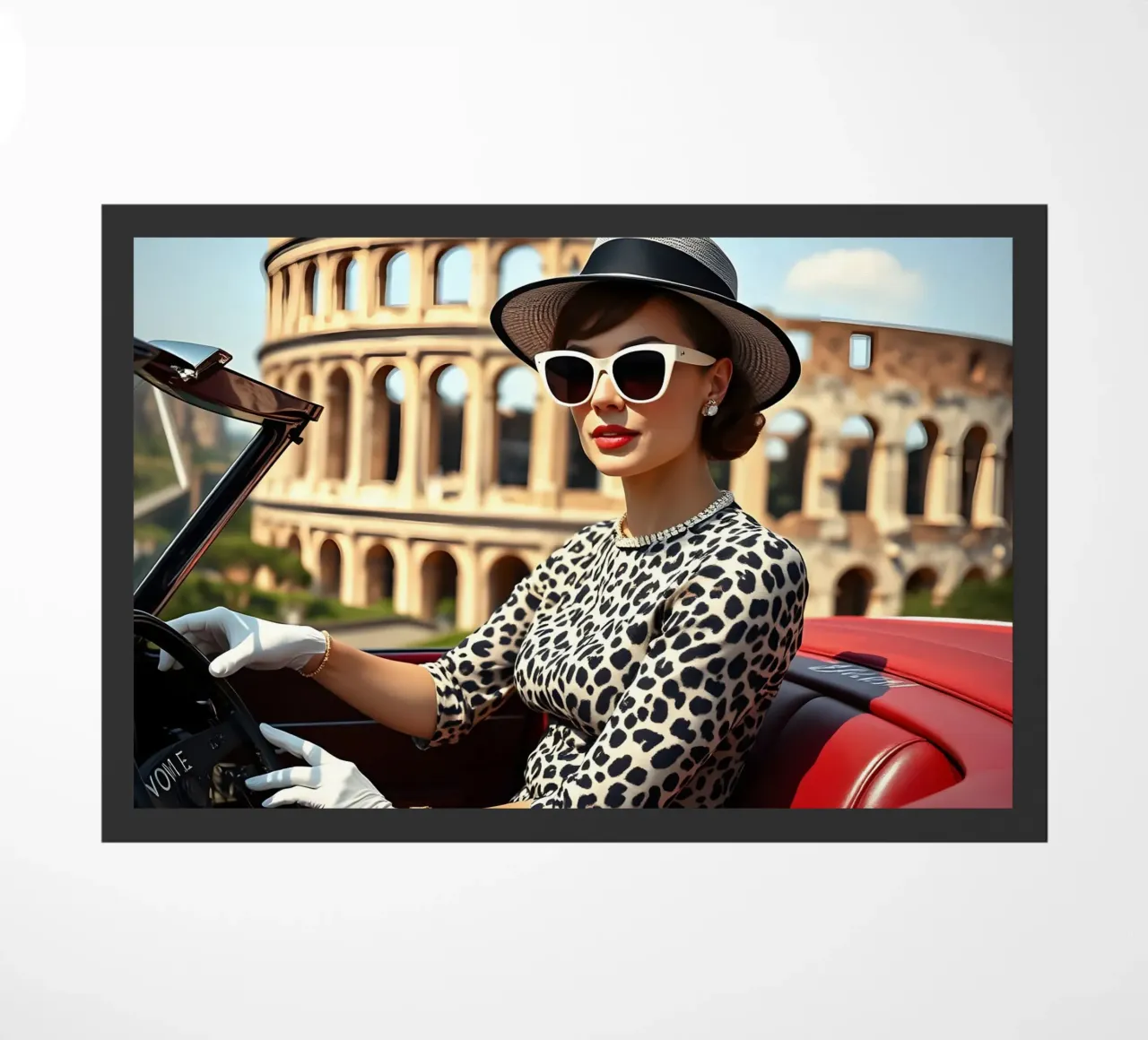 Signora del 1960 in decappottabile vicino al Colloseum zerbino da Anita's Dream