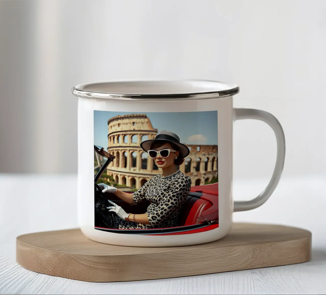 Signora del 1960 in decappottabile vicino al Colloseum tazza in smalto da Anita's Dream