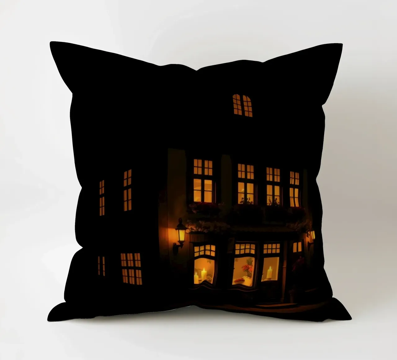 Serata accogliente in una casa di charme con luci calde e splendenti cuscino da DesignDoodle