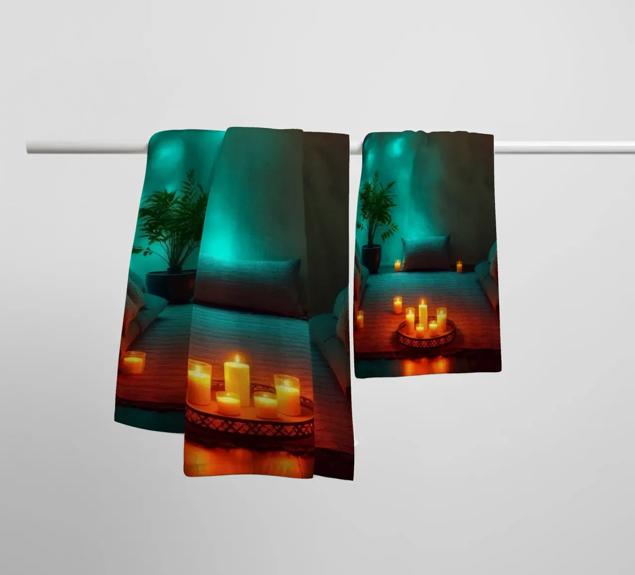 Gezellige en rustgevende binnenruimte versierd met kaarsen badhanddoek van DesignDoodle