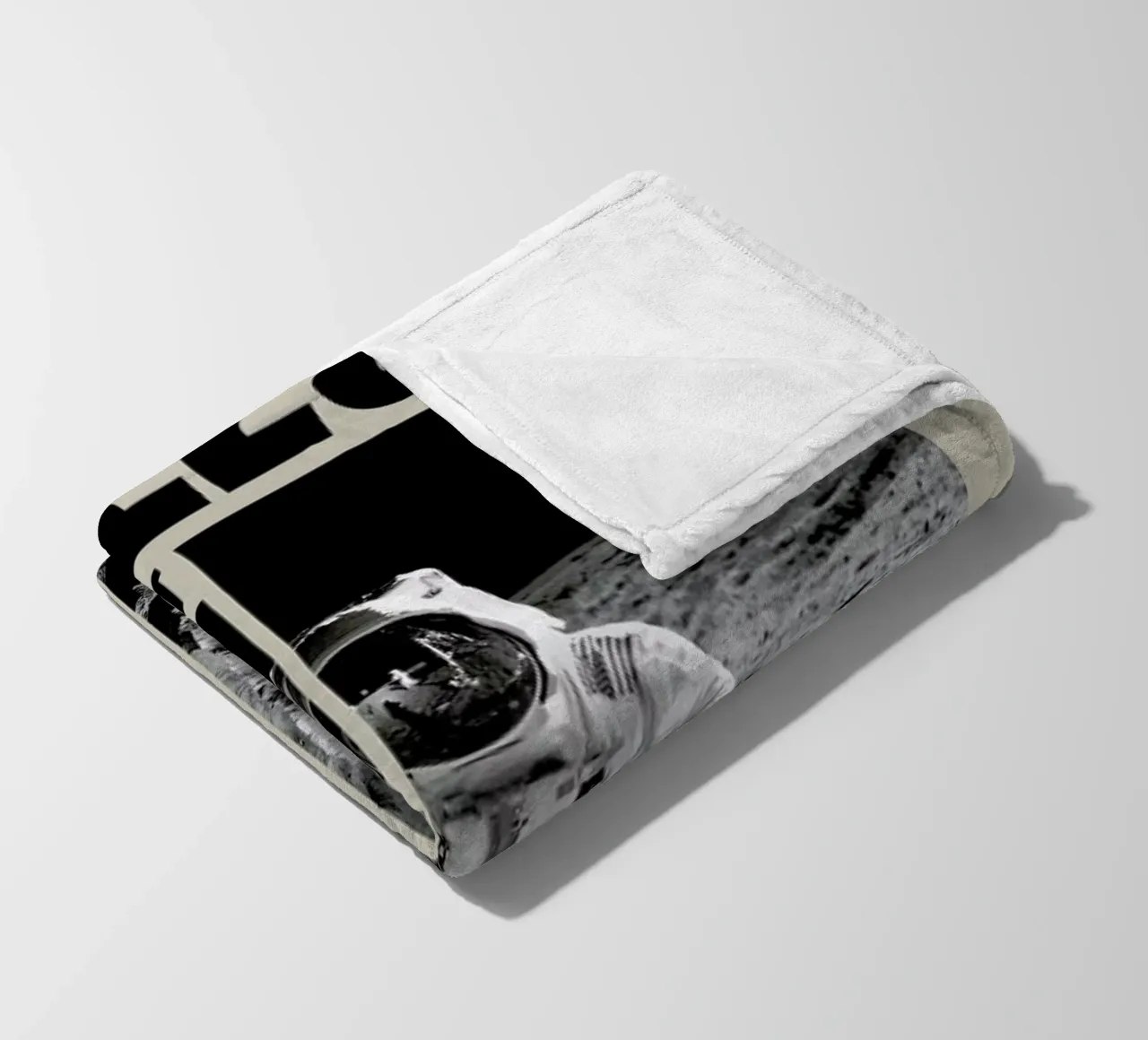 Apollo 11, Madison Square Garden coperta in pile da Vintage by JUNIQE