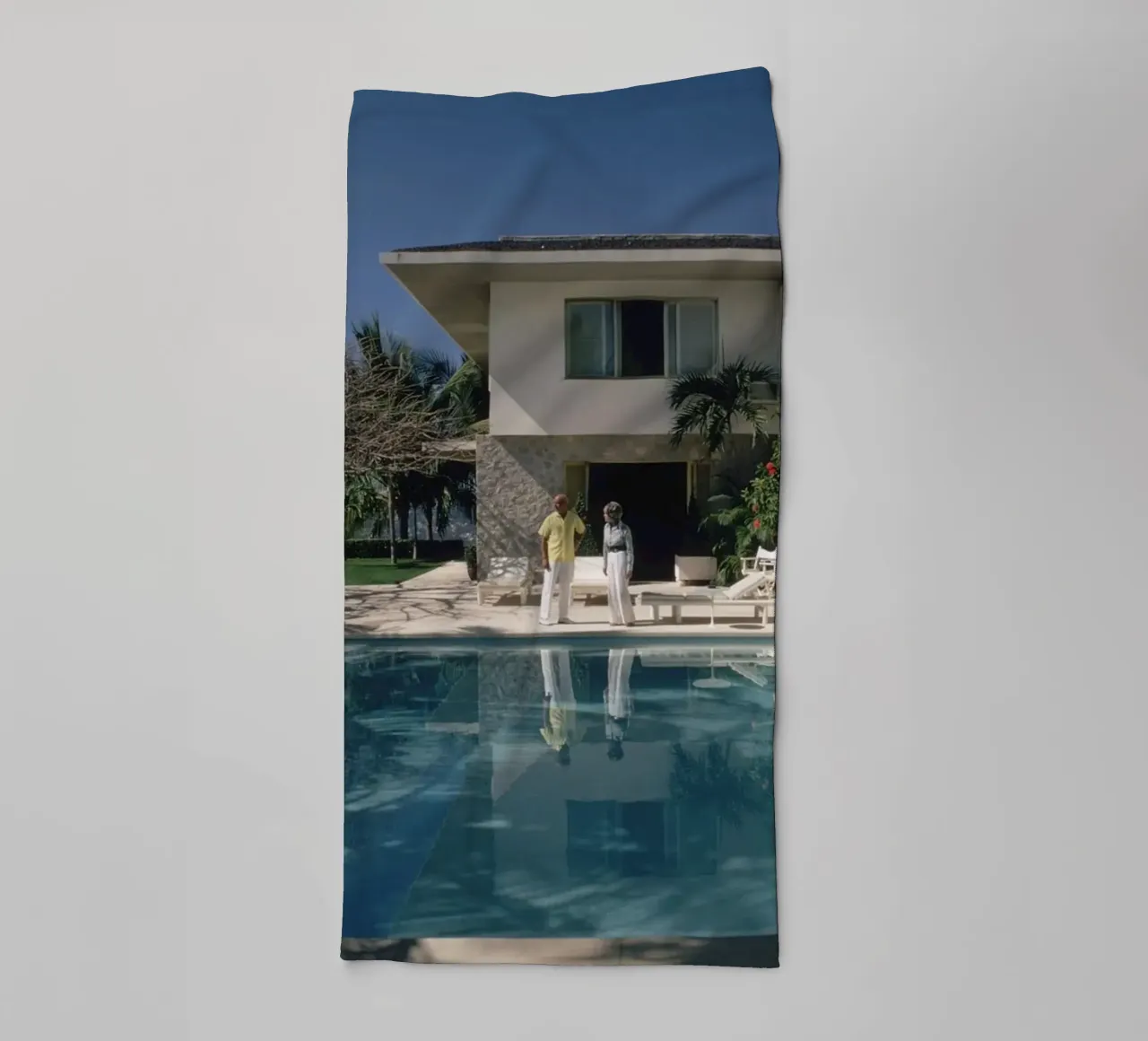 Acapulco Pool - Schlanke Aaronen Handtuch von Chrisvintage