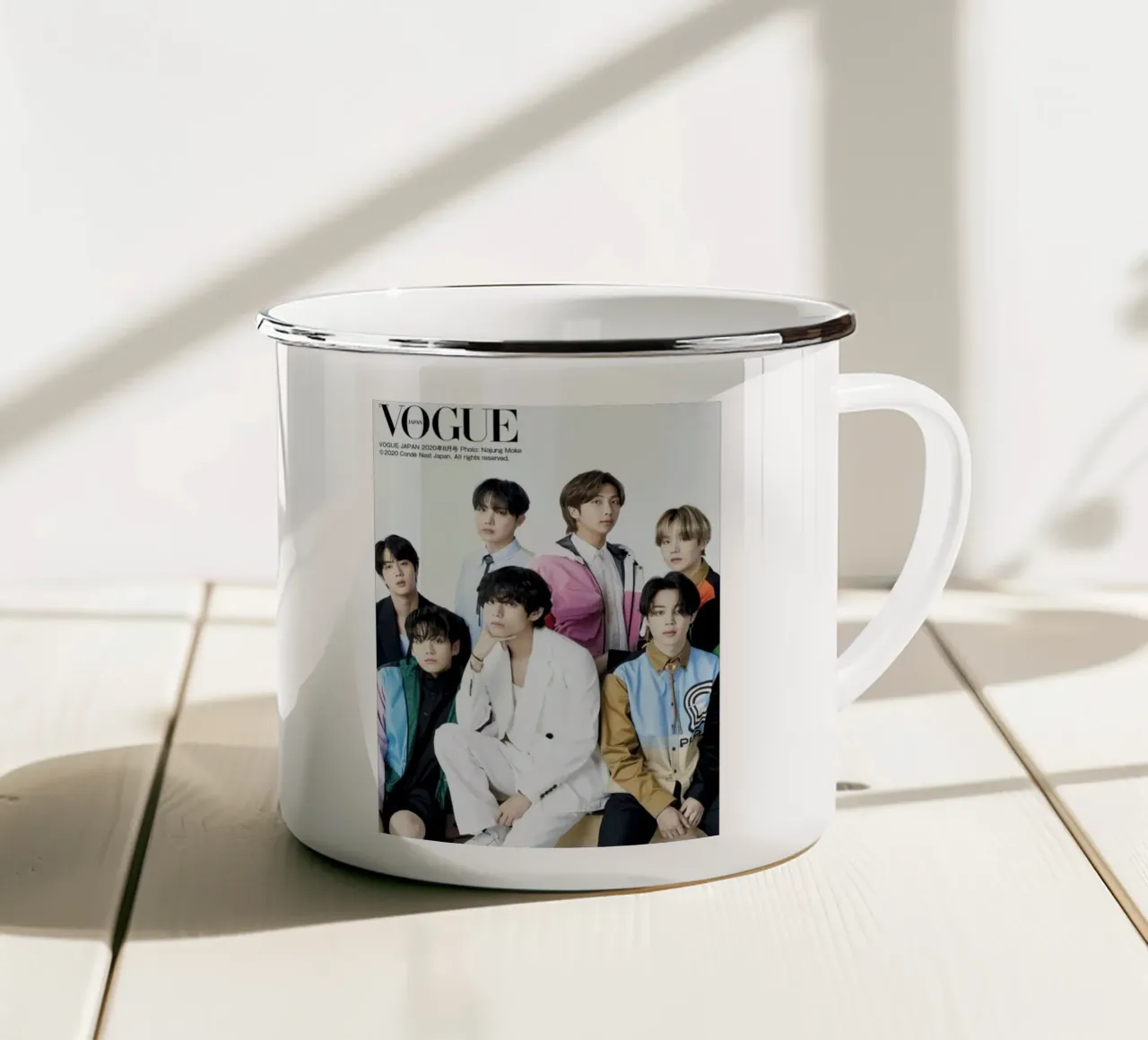 Boyband coreana tazza in smalto da Betty Shops