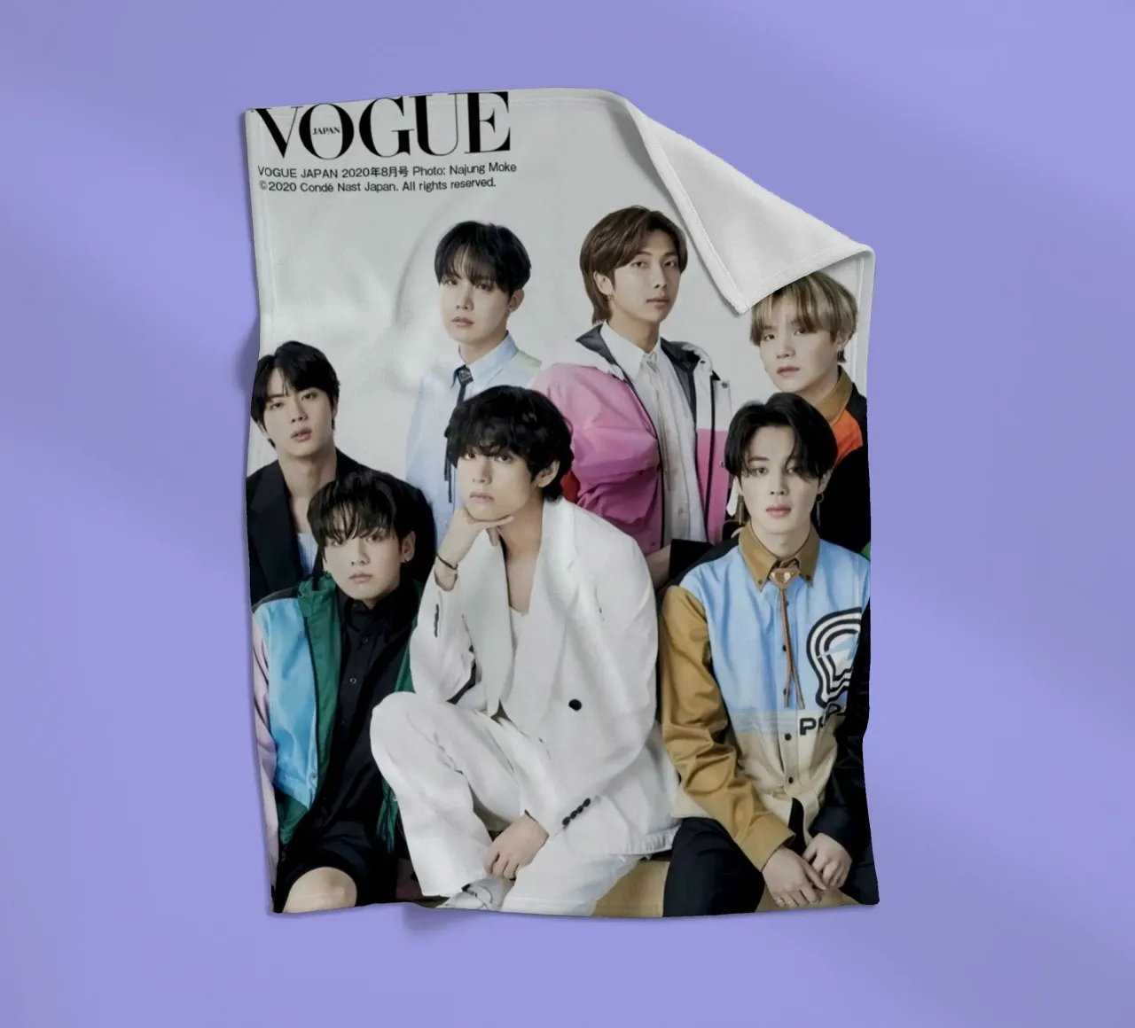 Boyband coreana coperta in pile da Betty Shops