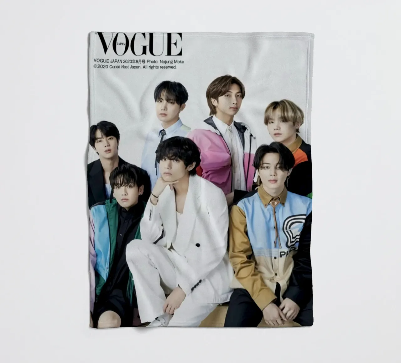 Boyband coreana coperta in pile da Betty Shops
