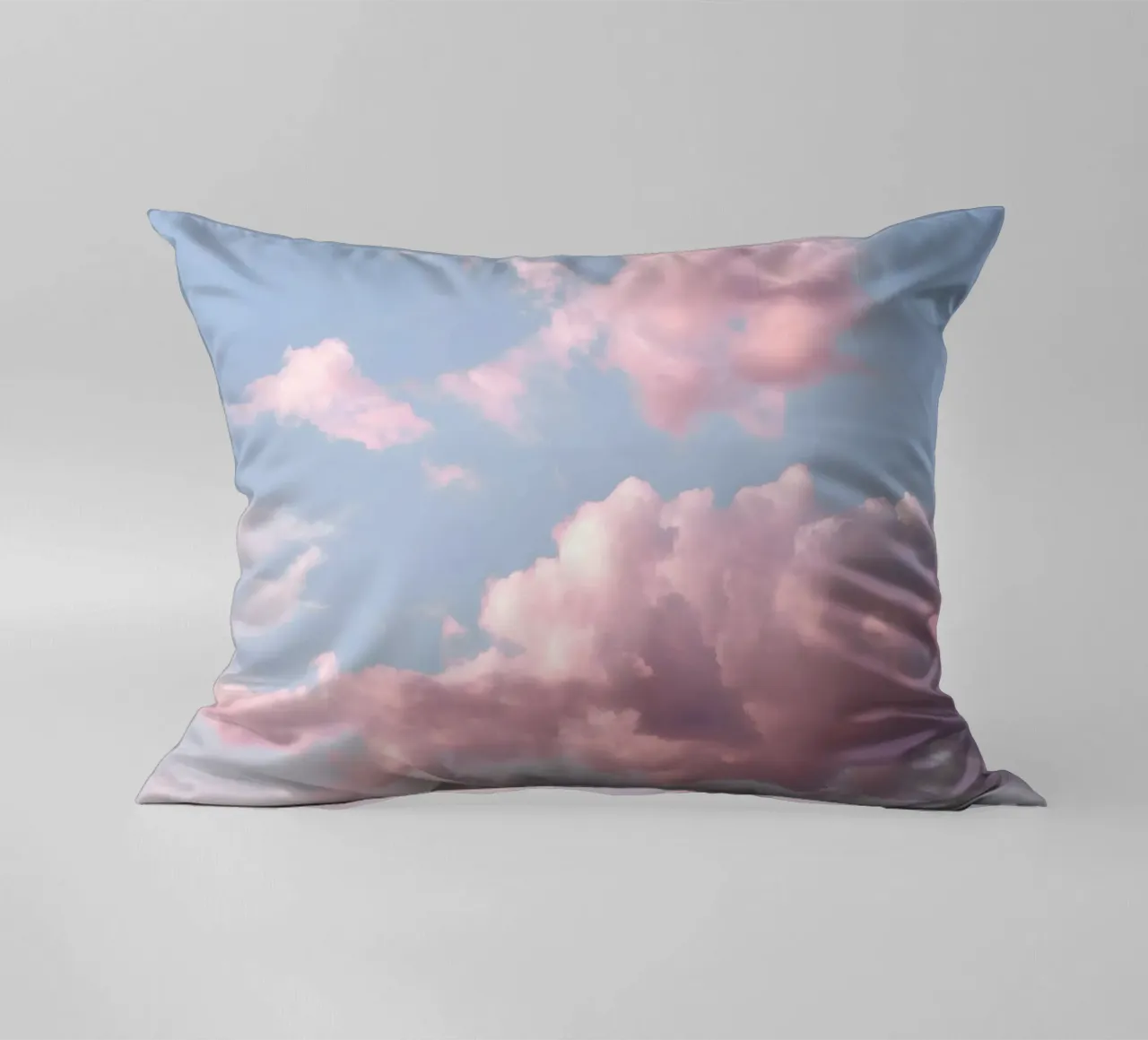 Nuvole di cotone serene cuscino da Moon  Bloom
