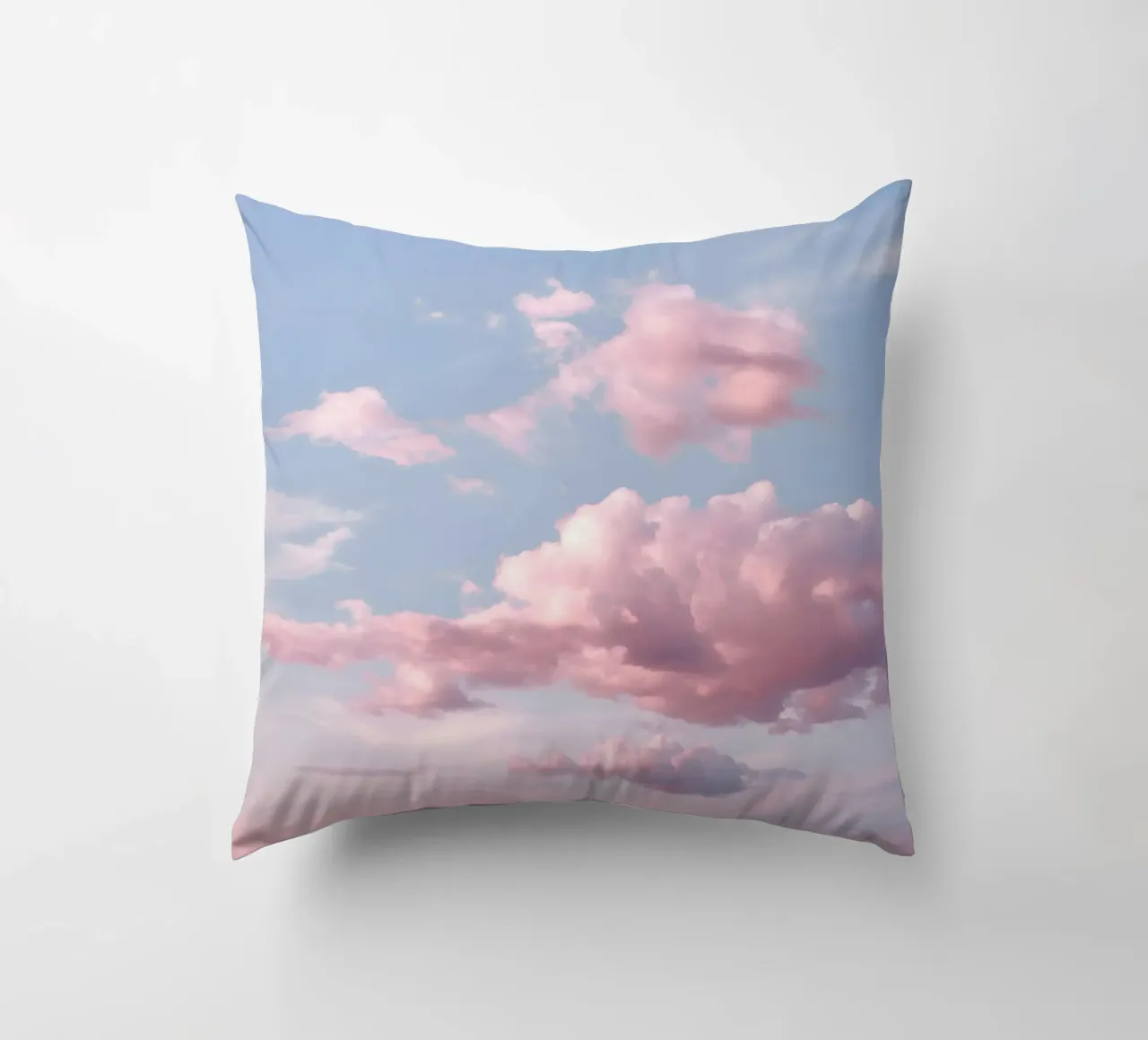 Nuvole di cotone serene cuscino da Moon  Bloom