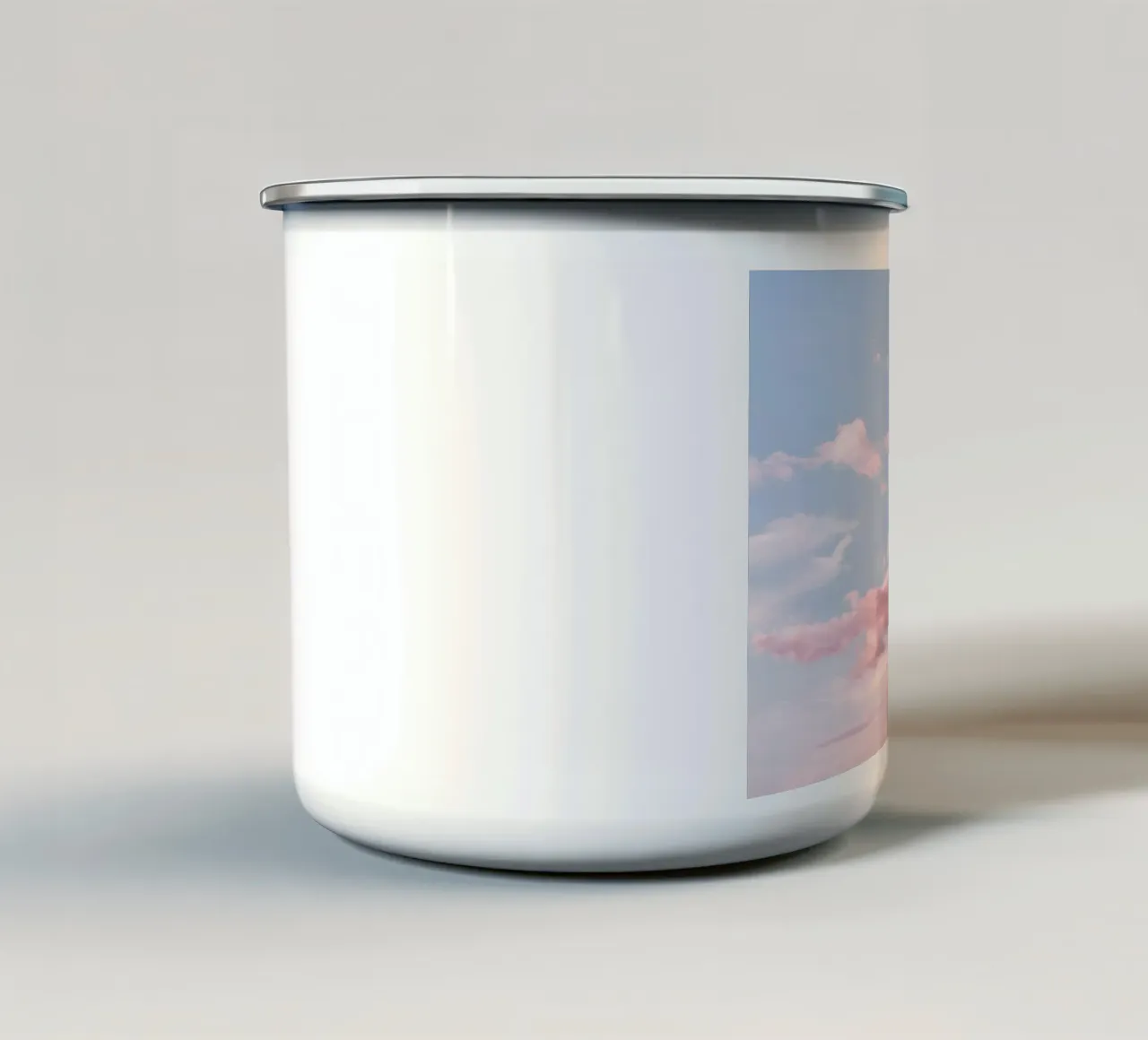 Nuvole di cotone serene tazza in smalto da Moon  Bloom