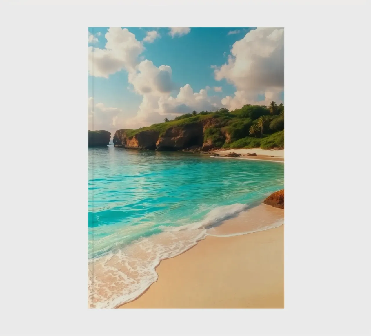 spiaggia tranquilla con acqua limpida e turchese e scogliera verde e lussureggiante diario da DesignDoodle